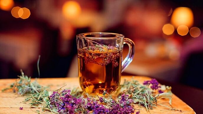 Thymian-Tee zu trinken hilft, die männliche Würde zu erhöhen